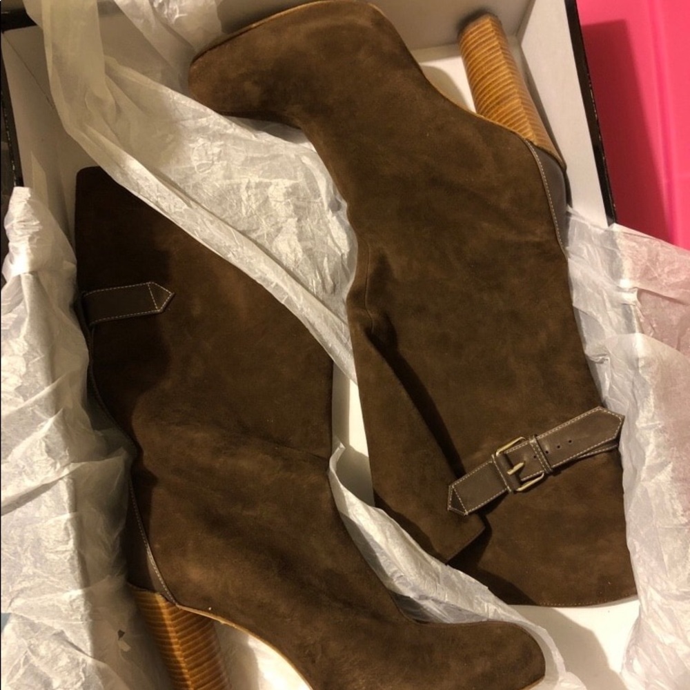 High heel boots